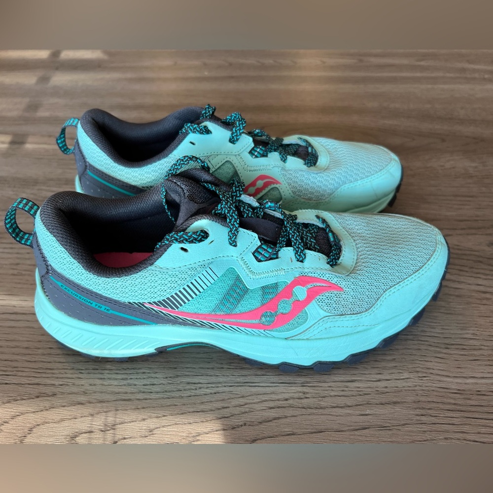 Saucony Teal and Pink Women's Running Shoes